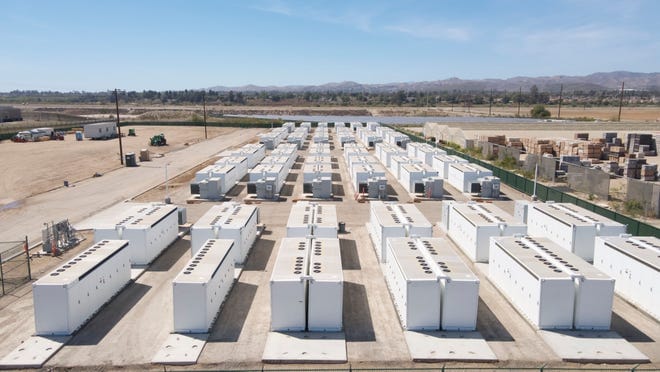 Resource Box Header &#039;Wave of the future:&#039; Oxnard battery storage system up and running